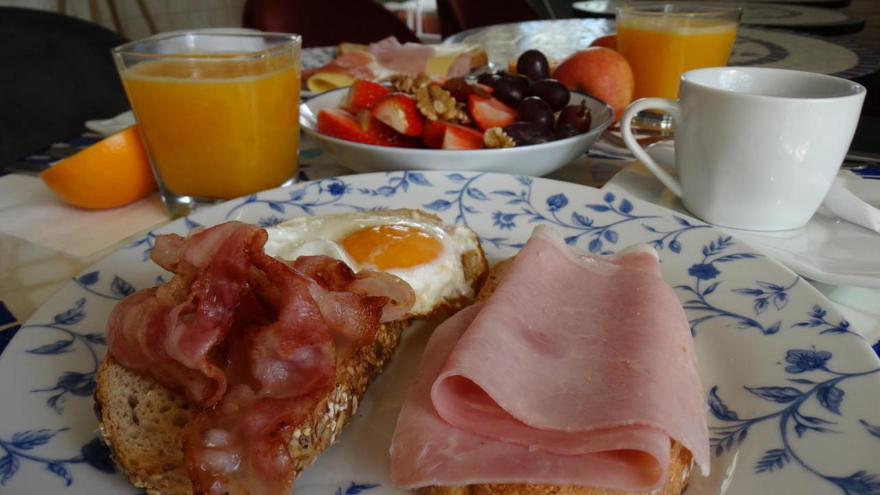 Hostal La Paloma I Calp Dış mekan fotoğraf